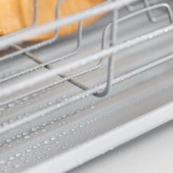 Navaris Afdruiprek Met Uitneembare Bestekhouder - Afwasrek Met Losse Lekbak - Vaatwasrek Met Plateau - Voor Bestek, Borden, Schalen En Pannen 10 Navaris Afdruiprek Met Uitneembare Bestekhouder - Afwasrek Met Losse Lekbak - Vaatwasrek Met Plateau - Voor Bestek, Borden, Schalen En Pannen -Schoonmaakartikelen Winkel 1200x1200 392