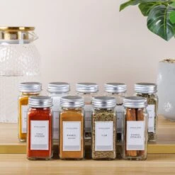 36 Glazen Kruidenpotjes Vierkant Met Deksel - Kruidenstrooier - Complete Set Met Strooideksels, Voorbedrukte Stickers En Trechter - Inhoud 120 Ml - 10,5 X 4,3 Cm -Schoonmaakartikelen Winkel 1200x1200 517