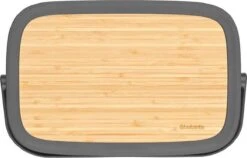 Brabantia Nic Broodtrommel - Met Bamboe Deksel - Dark Grey -Schoonmaakartikelen Winkel 1200x766