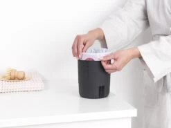 Brabantia NewIcon Wandprullenbak - 3 L - Matt Steel 27 Brabantia NewIcon Wandprullenbak - 3 L - Matt Steel -Schoonmaakartikelen Winkel 1200x900 26