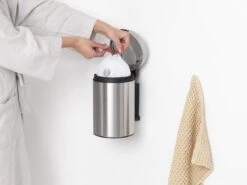 Brabantia NewIcon Wandprullenbak - 3 L - Matt Steel 28 Brabantia NewIcon Wandprullenbak - 3 L - Matt Steel -Schoonmaakartikelen Winkel 1200x900 27