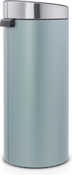 Brabantia Touch Bin Prullenbak - 30 L - Metallic Mint / Matt Steel Fingerprint Proof Deksel 11 Brabantia Touch Bin Prullenbak - 30 L - Metallic Mint / Matt Steel Fingerprint Proof Deksel -Schoonmaakartikelen Winkel 499x1200