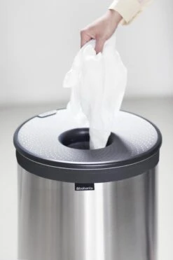 Brabantia Wasmand - 60 L - Matt Steel Met Kunststof Deksel -Schoonmaakartikelen Winkel 799x1200 9