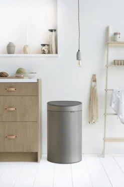 Brabantia Touch Bin Prullenbak - 40 L - Platinum -Schoonmaakartikelen Winkel 800x1200 18